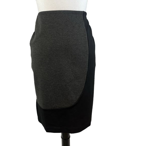 Ellen Tracy Skirt size Small Black Gray Ponte Knit Straight Pencil Knee Stretch - Picture 1 of 7